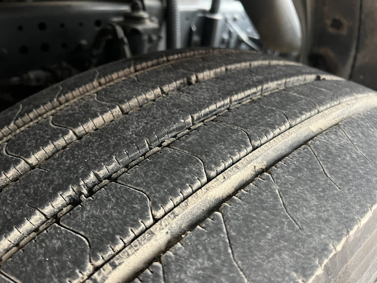 Stralis AD440S42T/P 4x2 Stralis AD440X42T/P 4x2, Ex- - Тягач: фото 3 Stralis AD440S42T/P 4x2 Stralis AD440X42T/P 4x2, Ex- - Тягач: фото 3