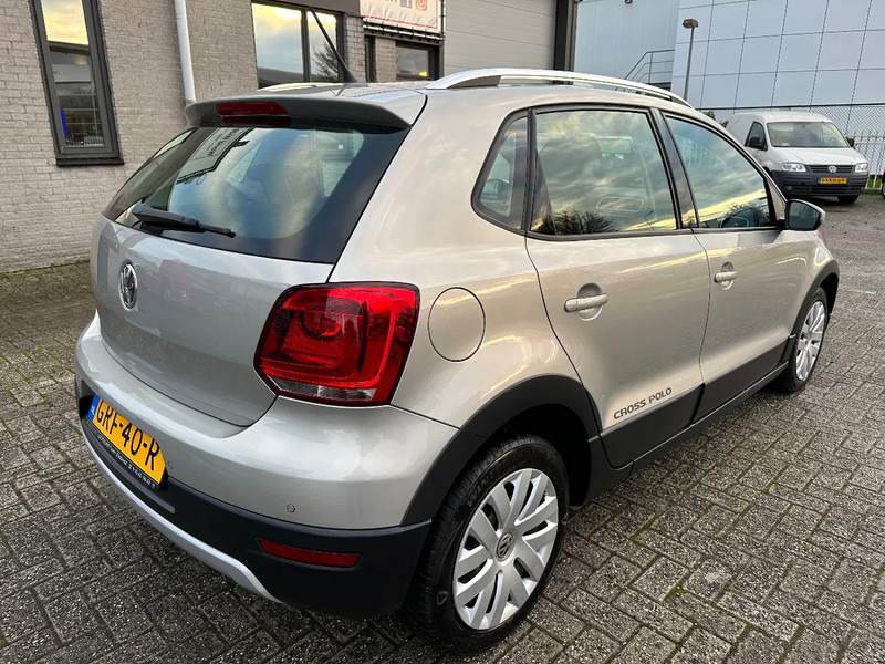 Volkswagen Polo 1.2 TSI CROSS + AUTOMATIC + 101.474 KM + APK/TUV - Хэтчбек: фото 5 Volkswagen Polo 1.2 TSI CROSS + AUTOMATIC + 101.474 KM + APK/TUV - Хэтчбек: фото 5