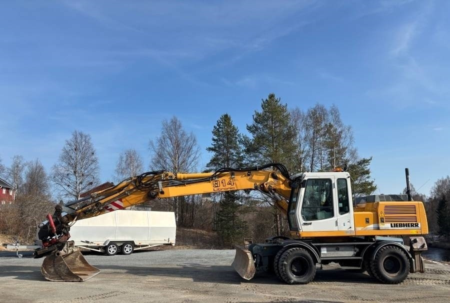 Liebherr A 914 Litronic A2-PL Tiltrotator 30Km/h - Колёсный экскаватор: фото 1 Liebherr A 914 Litronic A2-PL Tiltrotator 30Km/h - Колёсный экскаватор: фото 1