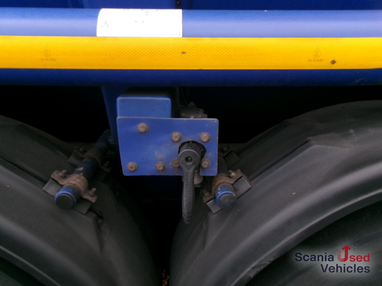 ROHR Tankauflieger f. Treibst. 4 Kammern 2 x Lift - Полуприцеп-цистерна: фото 2 ROHR Tankauflieger f. Treibst. 4 Kammern 2 x Lift - Полуприцеп-цистерна: фото 2