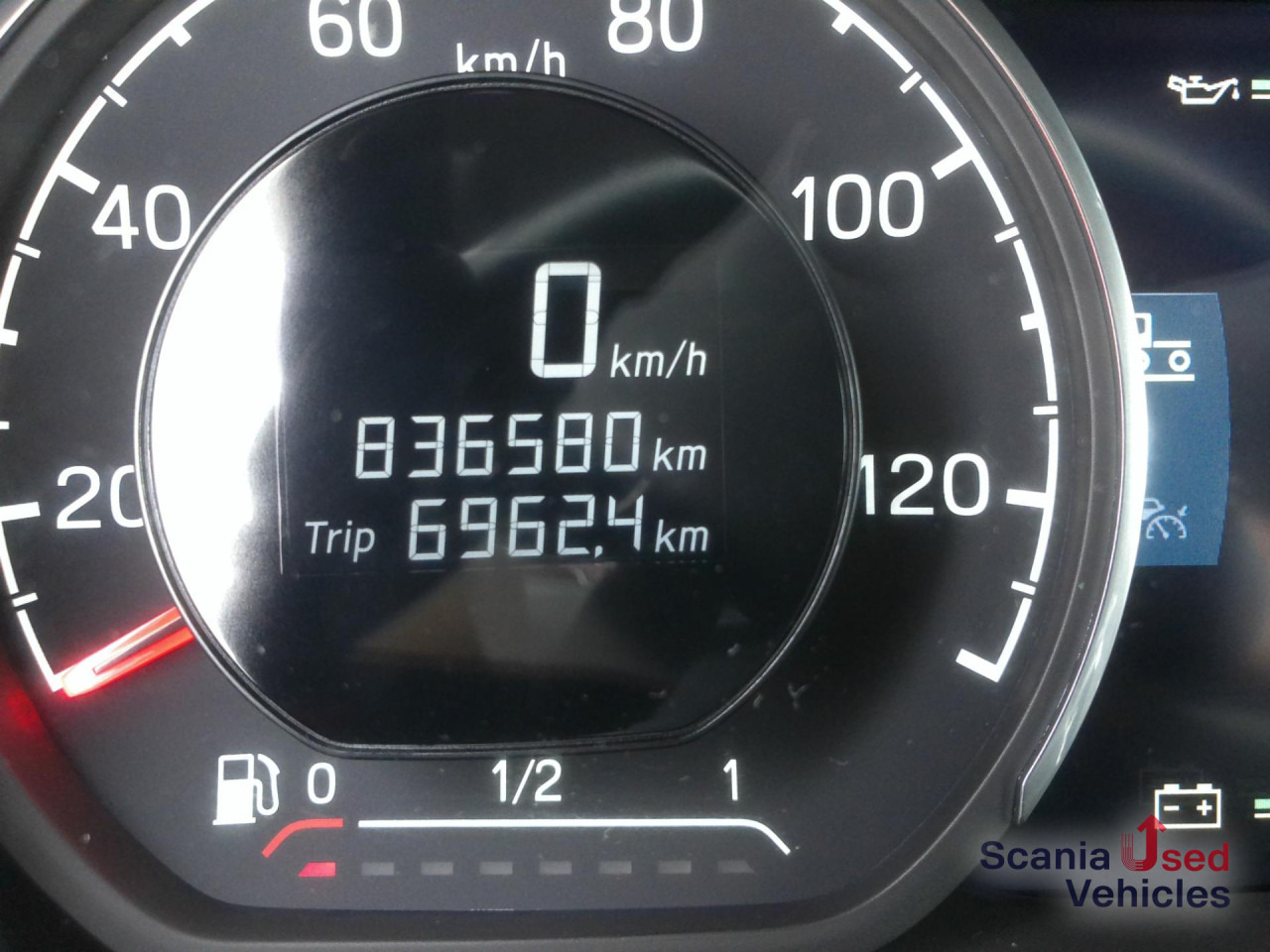 SCANIA R 410 A4x2EB Mega Standklima 2 Tanks TOP - Тягач: фото 3 SCANIA R 410 A4x2EB Mega Standklima 2 Tanks TOP - Тягач: фото 3