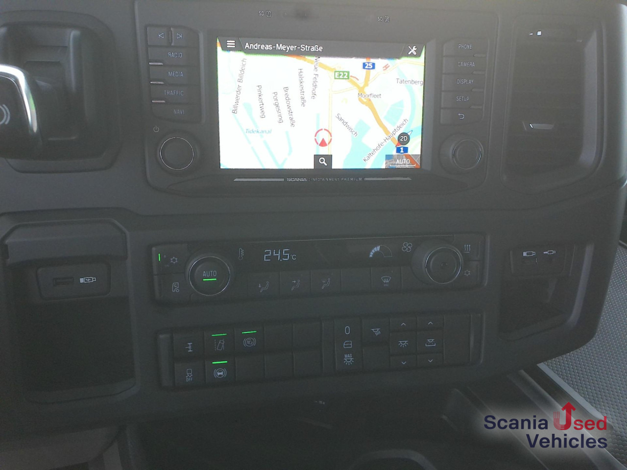 SCANIA R 460 A4x2EB Volumen Mega Jumbo - Тягач: фото 3 SCANIA R 460 A4x2EB Volumen Mega Jumbo - Тягач: фото 3