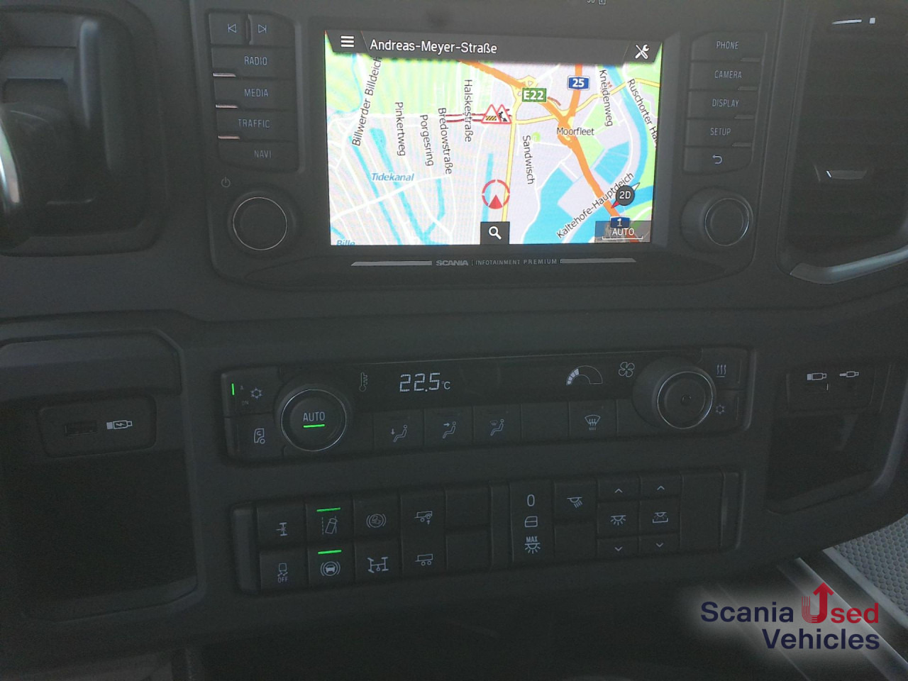 SCANIA R 460 A4x2NA - Тягач: фото 3 SCANIA R 460 A4x2NA - Тягач: фото 3