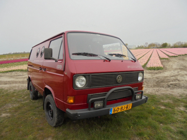 VOLKSWAGEN T3 Syncro 4X4 1.9 TD Wie neu! - Кастенваген: фото 1 VOLKSWAGEN T3 Syncro 4X4 1.9 TD Wie neu! - Кастенваген: фото 1