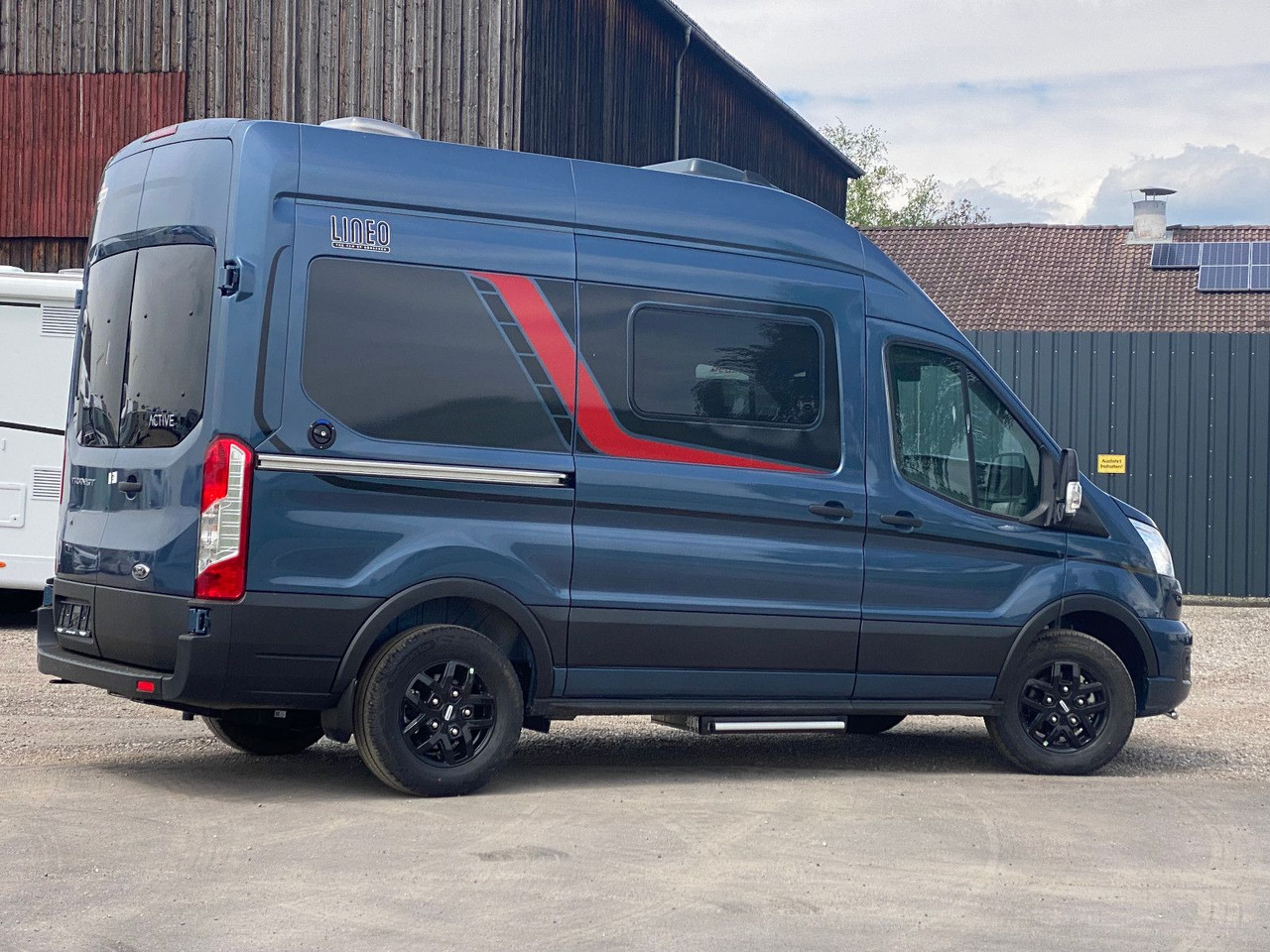 Bürstner Lineo C 550 - Кастенваген: фото 4 Bürstner Lineo C 550 - Кастенваген: фото 4