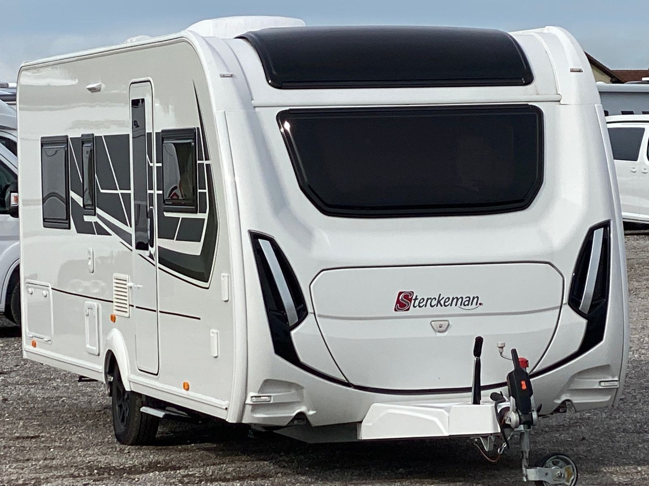 Sterckeman Alize Connect 560 CP, Quennsbett, Mover, Klima - Прицеп дача: фото 1 Sterckeman Alize Connect 560 CP, Quennsbett, Mover, Klima - Прицеп дача: фото 1