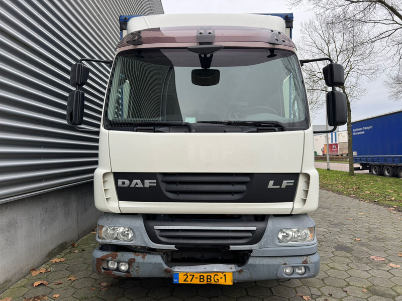 DAF LF55.220 / Machine Transport / Tail Lift / NL Truck - Тентованный грузовик: фото 5 DAF LF55.220 / Machine Transport / Tail Lift / NL Truck - Тентованный грузовик: фото 5