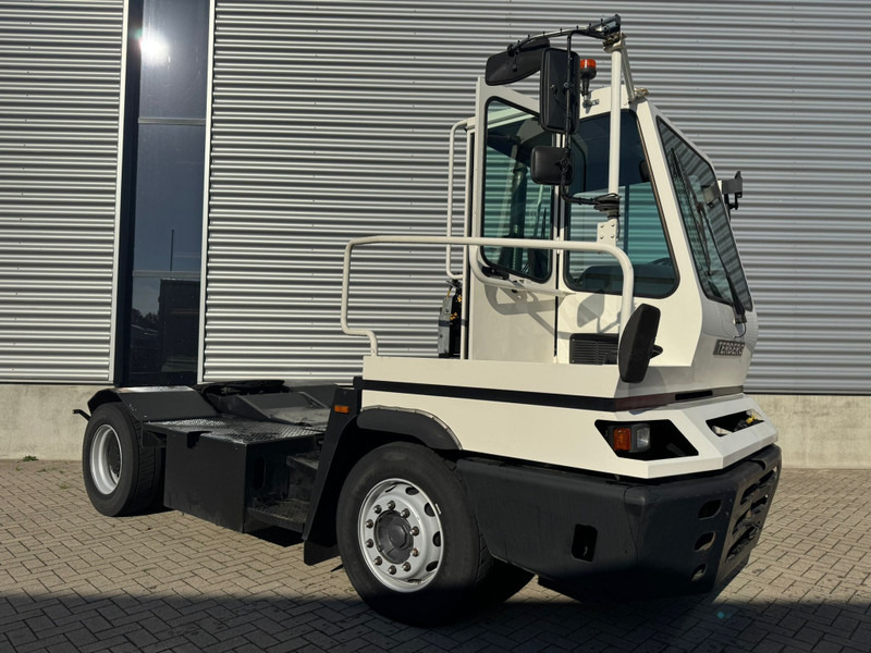 Terberg YT182 / NL Truck - Терминальный тягач: фото 2 Terberg YT182 / NL Truck - Терминальный тягач: фото 2