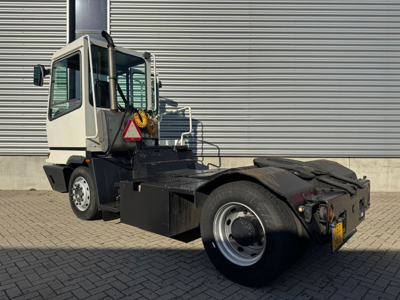 Terberg YT182 / NL Truck - Терминальный тягач: фото 3 Terberg YT182 / NL Truck - Терминальный тягач: фото 3