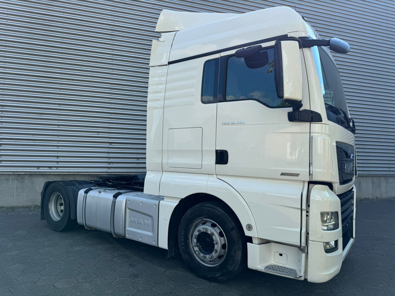 MAN TGX 18.500 XLX / Intarder / Roof Klima / 2 Tanks - Тягач: фото 2 MAN TGX 18.500 XLX / Intarder / Roof Klima / 2 Tanks - Тягач: фото 2