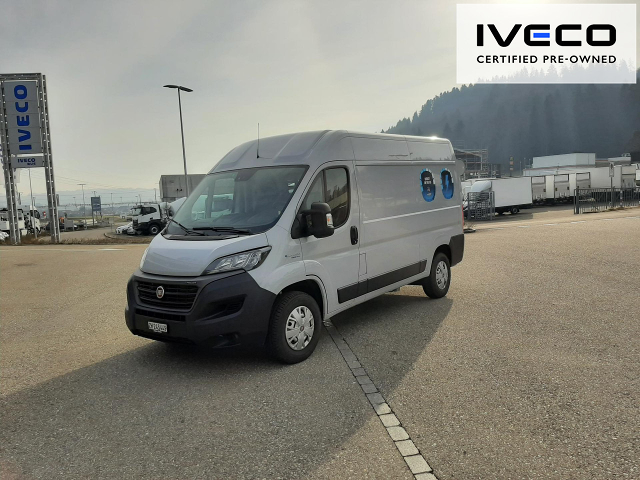 FIAT e-Ducato L2H2 teilverglast (47-kWh) - Цельнометаллический фургон, Электрический фургон: фото 1 FIAT e-Ducato L2H2 teilverglast (47-kWh) - Цельнометаллический фургон, Электрический фургон: фото 1