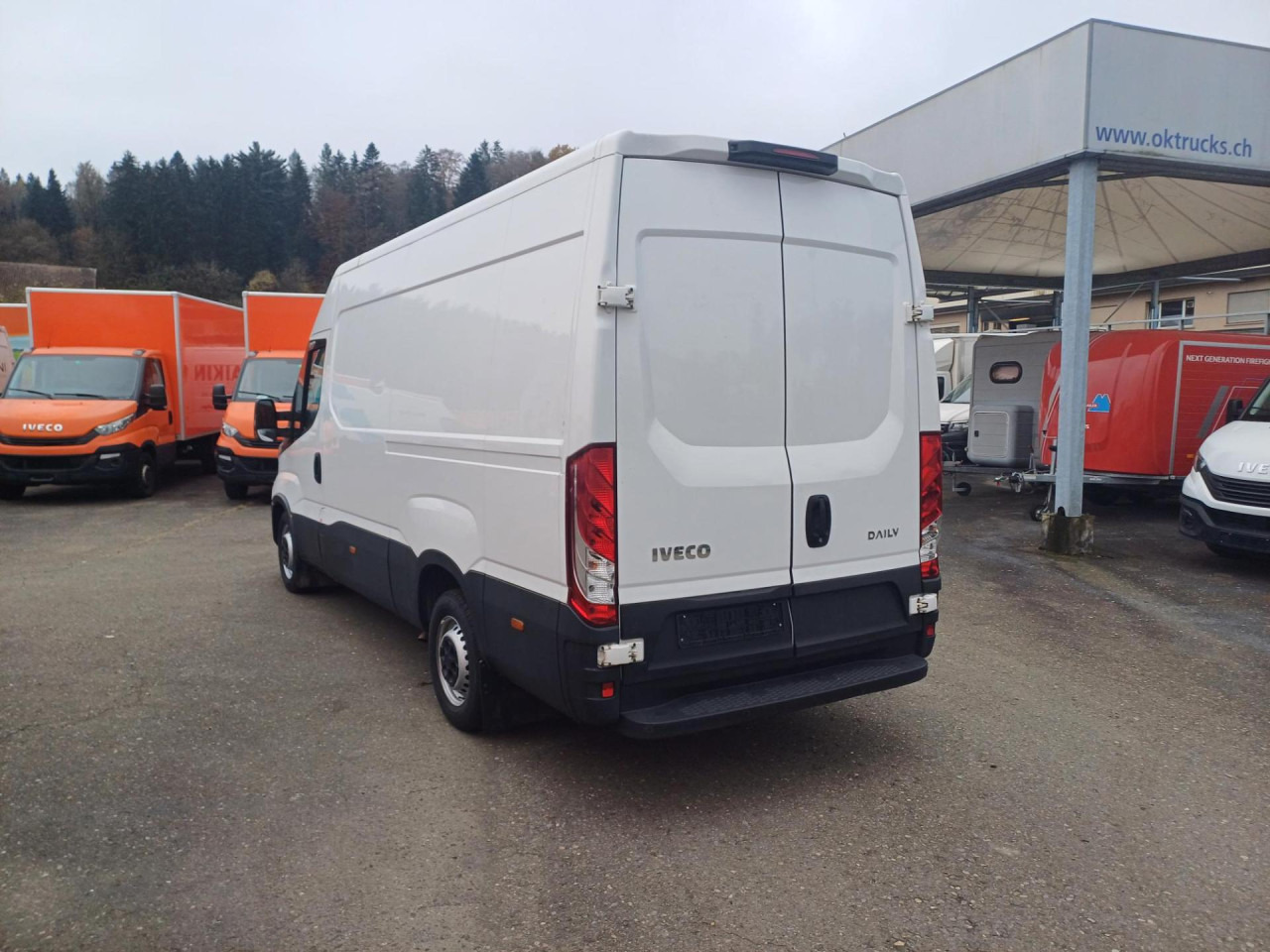 IVECO Daily 35S16V Euro6 Klima ZV - Цельнометаллический фургон: фото 5 IVECO Daily 35S16V Euro6 Klima ZV - Цельнометаллический фургон: фото 5