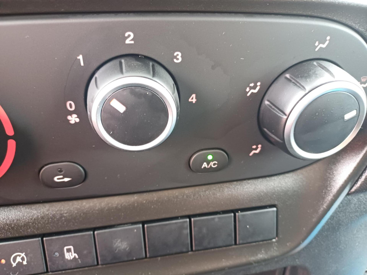 IVECO Daily 35S16V Euro6 Klima ZV - Цельнометаллический фургон: фото 3 IVECO Daily 35S16V Euro6 Klima ZV - Цельнометаллический фургон: фото 3