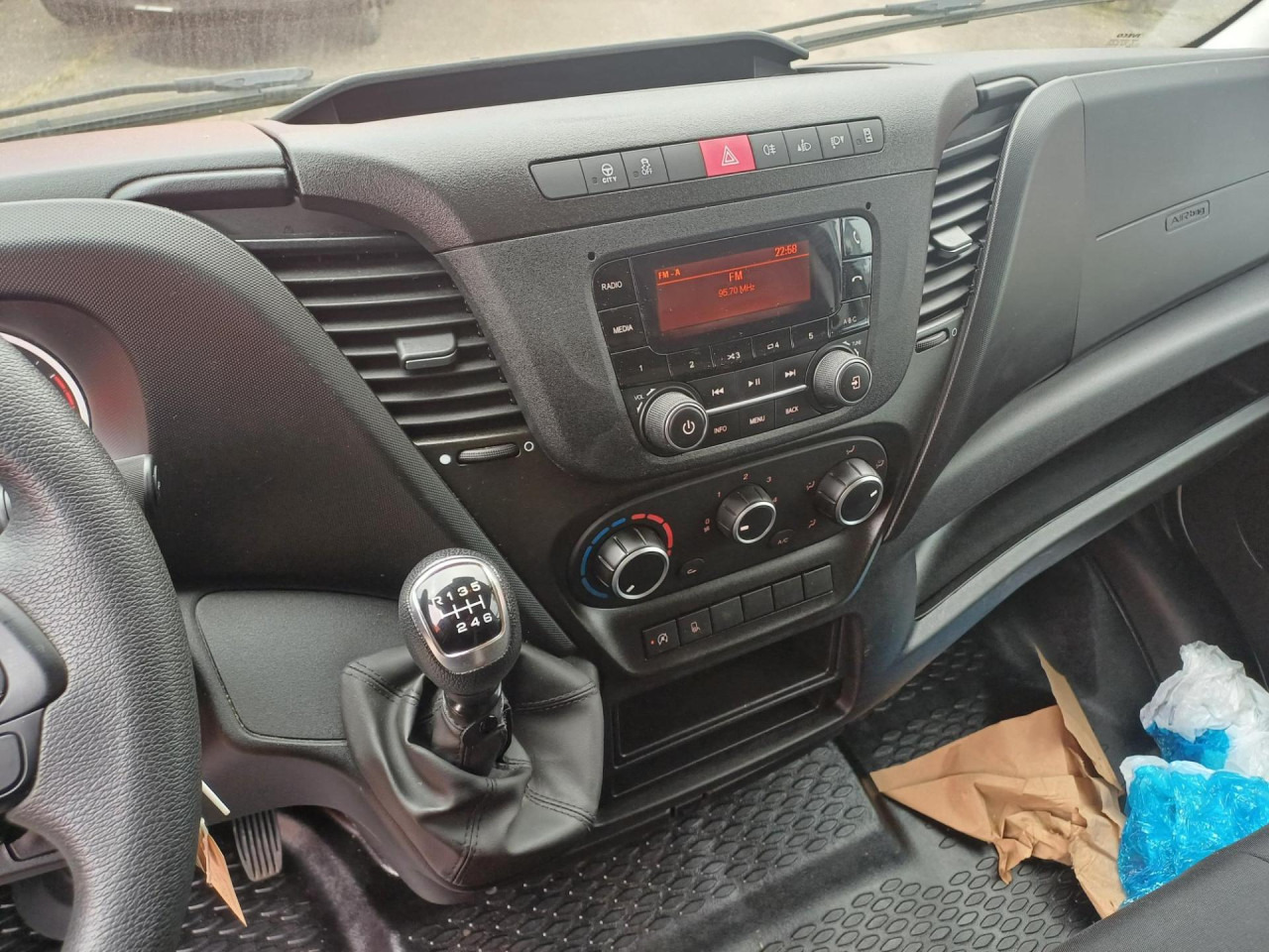 IVECO Daily 35S16V Euro6 Klima ZV - Цельнометаллический фургон: фото 2 IVECO Daily 35S16V Euro6 Klima ZV - Цельнометаллический фургон: фото 2