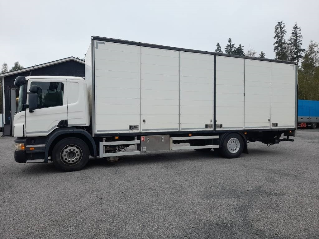 Scania P 230 DB - Грузовик с закрытым кузовом: фото 1 Scania P 230 DB - Грузовик с закрытым кузовом: фото 1