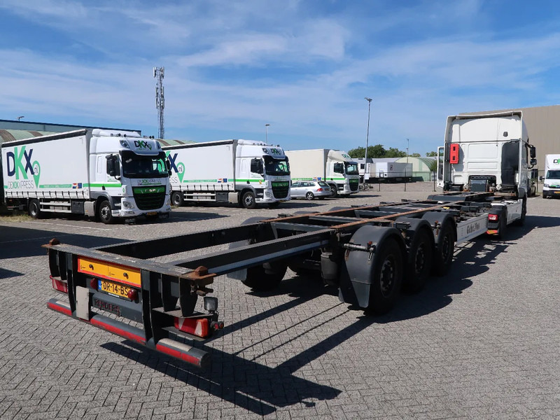 Renders FCC, BPW 2x20/40/45 FT, TUV, NL Trailer, TOP! - Полуприцеп-контейнеровоз/ Сменный кузов: фото 5 Renders FCC, BPW 2x20/40/45 FT, TUV, NL Trailer, TOP! - Полуприцеп-контейнеровоз/ Сменный кузов: фото 5