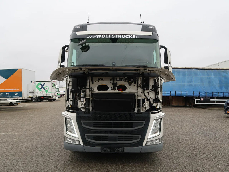 Volvo FH 460 4x2, Globe, LA chass, 2 tanks, ACC, TOP! - Тягач: фото 3 Volvo FH 460 4x2, Globe, LA chass, 2 tanks, ACC, TOP! - Тягач: фото 3