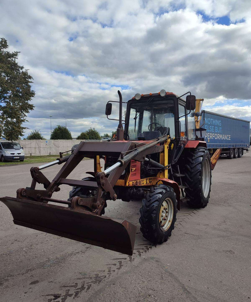 MTZ 82.1 - Экскаватор-погрузчик: фото 2 MTZ 82.1 - Экскаватор-погрузчик: фото 2