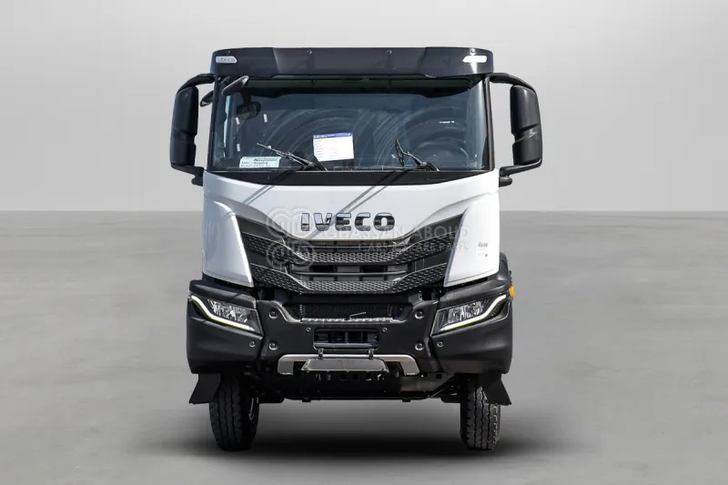IVECO T-WAY AT380T47H 6X4 R24 TYRES CHASSIS - Barcelona Stock - Грузовик-шасси: фото 2 IVECO T-WAY AT380T47H 6X4 R24 TYRES CHASSIS - Barcelona Stock - Грузовик-шасси: фото 2