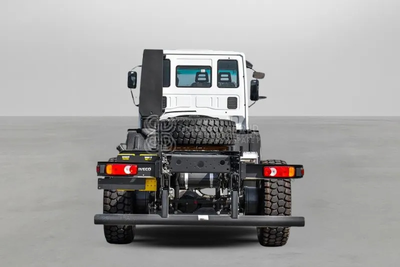 Iveco Euro Cargo ML150 4x4 Chassis - Грузовик-шасси: фото 5 Iveco Euro Cargo ML150 4x4 Chassis - Грузовик-шасси: фото 5