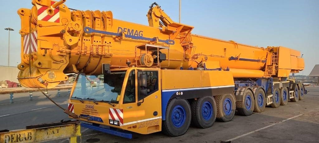 Demag AC 700 - Вседорожный кран: фото 1 Demag AC 700 - Вседорожный кран: фото 1