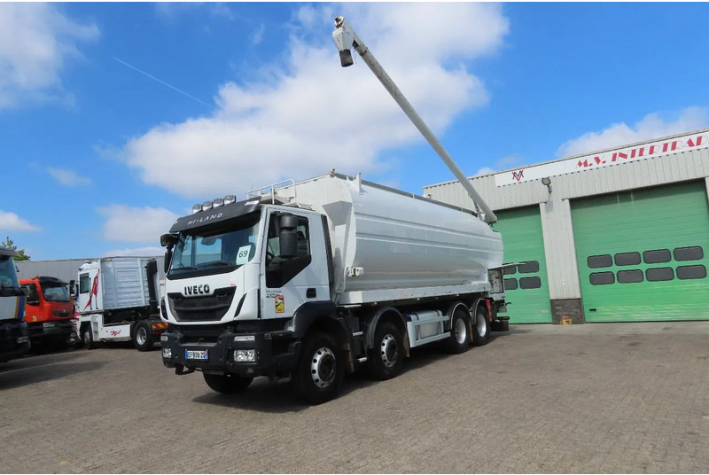 Грузовик-цистерна Iveco Eurotrakker 410 8x4. Light damages, 100% all working. 100% drivable: фото 8