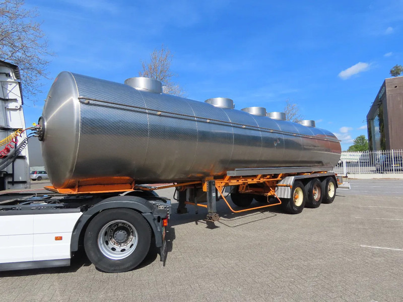 Magyar 5 compartments , 32500L FOOD, air susp, (5 DIFFERENT PRODUCTS) !! - Полуприцеп-цистерна: фото 1 Magyar 5 compartments , 32500L FOOD, air susp, (5 DIFFERENT PRODUCTS) !! - Полуприцеп-цистерна: фото 1