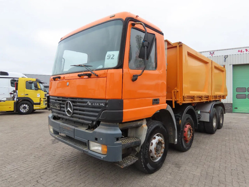 Mercedes-Benz Actros 3240 Manual, steel dumper! Great condition! - Самосвал: фото 5 Mercedes-Benz Actros 3240 Manual, steel dumper! Great condition! - Самосвал: фото 5