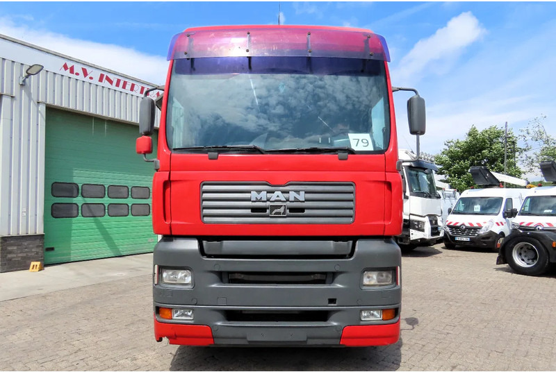 MAN TGA 18.410 Manual gearbox, Manual pomp, PTO, HYDRAULIC - Тягач: фото 2 MAN TGA 18.410 Manual gearbox, Manual pomp, PTO, HYDRAULIC - Тягач: фото 2