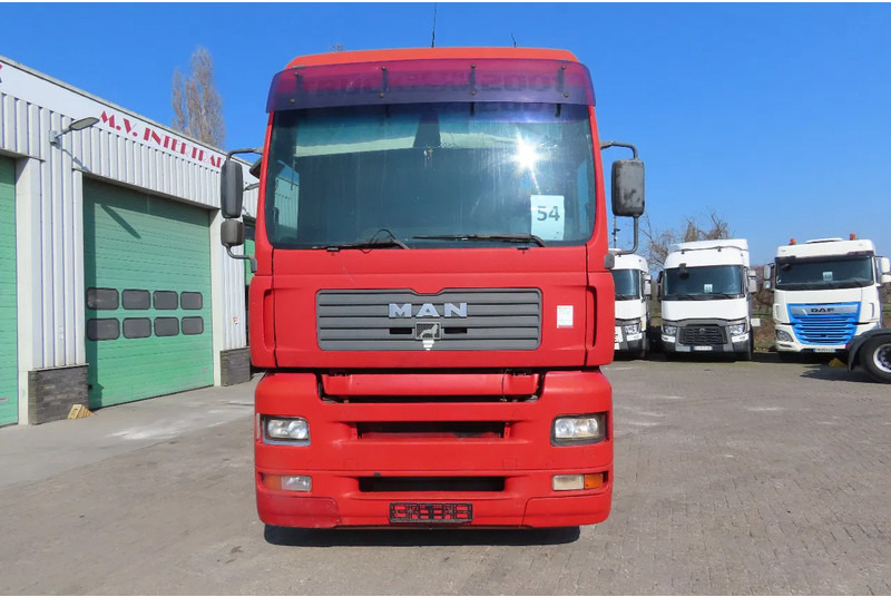 MAN TGA 18.460 Manual injection (euro2), Manual gearbox - Тягач: фото 2 MAN TGA 18.460 Manual injection (euro2), Manual gearbox - Тягач: фото 2