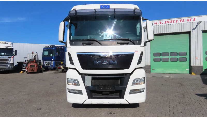 MAN TGX 14.440 RETARDER, 2 tanks, GREAT CONDITION! - Тягач: фото 3 MAN TGX 14.440 RETARDER, 2 tanks, GREAT CONDITION! - Тягач: фото 3