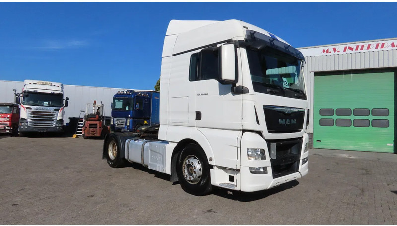 MAN TGX 14.440 RETARDER, 2 tanks, GREAT CONDITION! - Тягач: фото 1 MAN TGX 14.440 RETARDER, 2 tanks, GREAT CONDITION! - Тягач: фото 1
