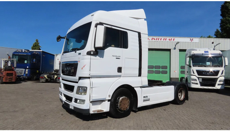 MAN TGX 18.440 Euro 5, Retarder, 2 tanks!! - Тягач: фото 3 MAN TGX 18.440 Euro 5, Retarder, 2 tanks!! - Тягач: фото 3