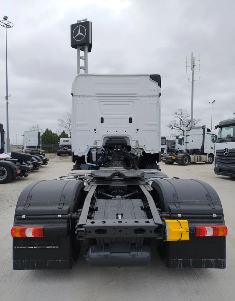 Mercedes-Benz Actros - Тягач: фото 4 Mercedes-Benz Actros - Тягач: фото 4
