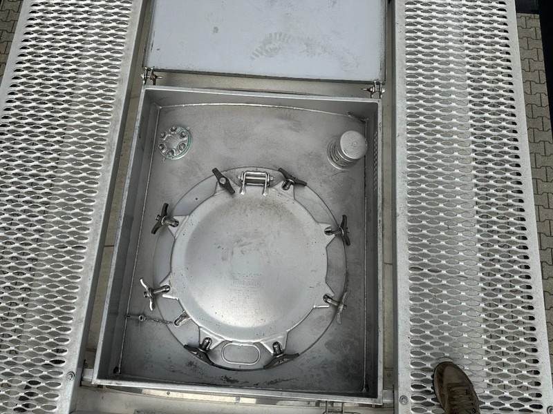 Танк-контейнер CIMC 20FT ISO / 25.020L-1-COMP. / L4BN / UN Portable / T11 / test: 10-2027: фото 16 Танк-контейнер CIMC 20FT ISO / 25.020L-1-COMP. / L4BN / UN Portable / T11 / test: 10-2027: фото 16