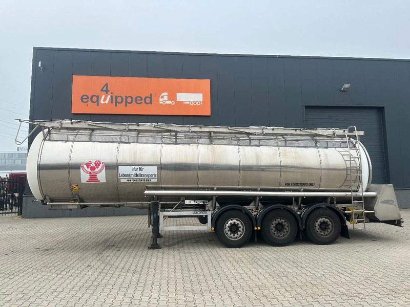 Feldbinder LEVENSMIDDELEN / FOOD / LEBENSMITTEL / 33.500L / 3-COMP / POMP / NL-trailer / APK: 09-2026, 10x beschikbaar - Полуприцеп-цистерна: фото 2 Feldbinder LEVENSMIDDELEN / FOOD / LEBENSMITTEL / 33.500L / 3-COMP / POMP / NL-trailer / APK: 09-2026, 10x beschikbaar - Полуприцеп-цистерна: фото 2