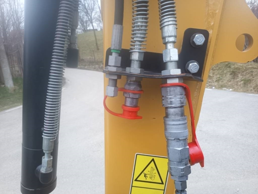 Гусеничный экскаватор CATERPILLAR 303 ECR: фото 6 Гусеничный экскаватор CATERPILLAR 303 ECR: фото 6