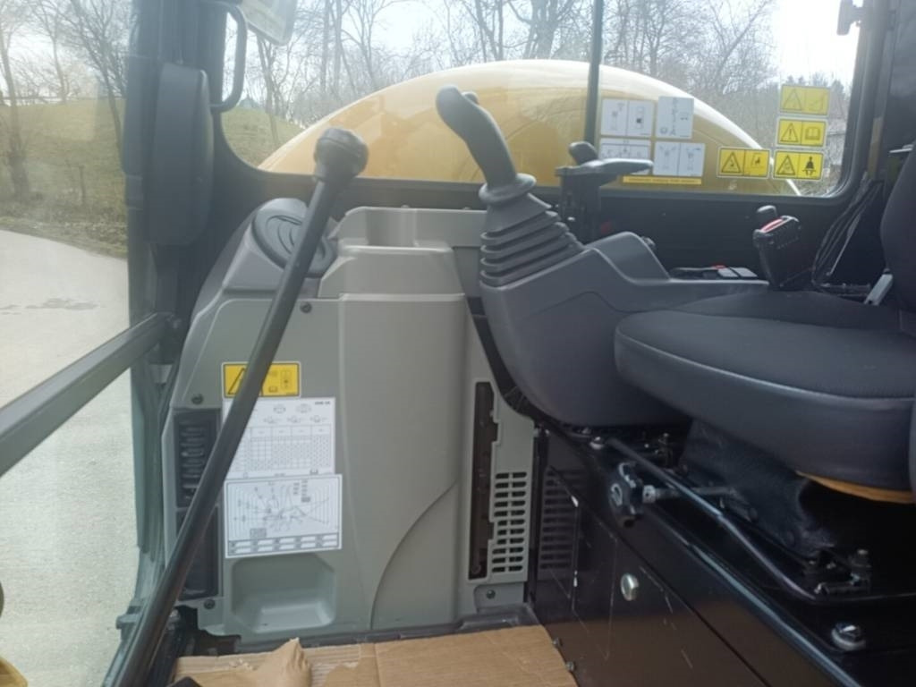 Гусеничный экскаватор CATERPILLAR 303 ECR: фото 15 Гусеничный экскаватор CATERPILLAR 303 ECR: фото 15