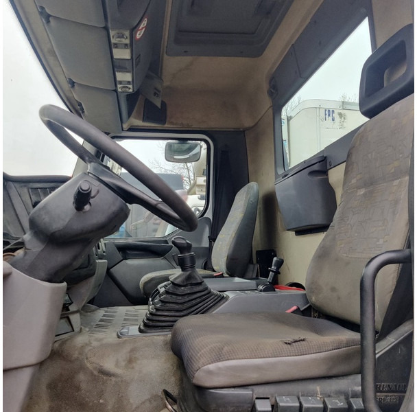 Renault 400 - Тягач: фото 5 Renault 400 - Тягач: фото 5