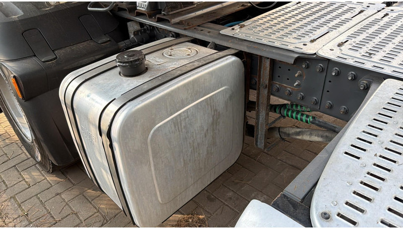 DAF XF 460 PTO HYDR - RETARDER - *568.000km* - SPOILERS - BE TRUCK - Тягач: фото 4 DAF XF 460 PTO HYDR - RETARDER - *568.000km* - SPOILERS - BE TRUCK - Тягач: фото 4