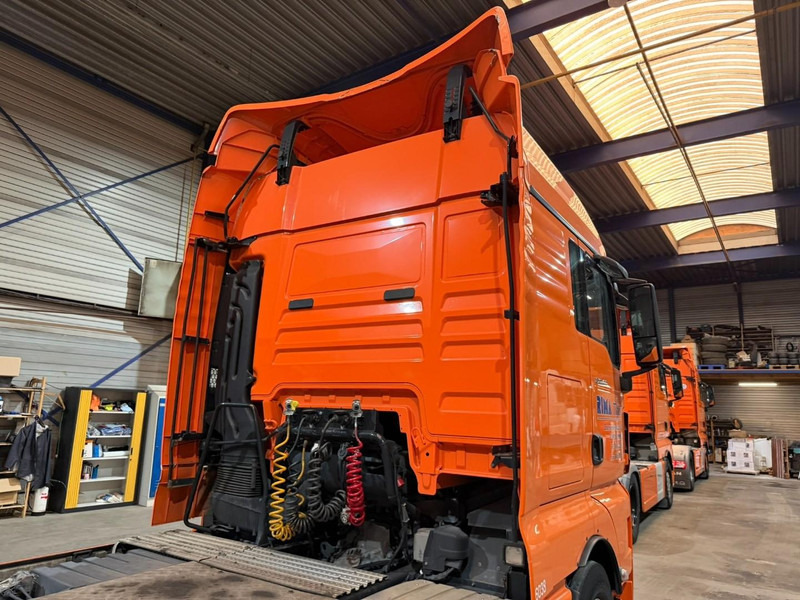 Тягач MAN TGA 18.460 XLX BLS - *471.000km* - 13L MOTOR - FULL SPOILERS / SIDESKIRTS / FRIGO - BE TRUCK: фото 15 Тягач MAN TGA 18.460 XLX BLS - *471.000km* - 13L MOTOR - FULL SPOILERS / SIDESKIRTS / FRIGO - BE TRUCK: фото 15