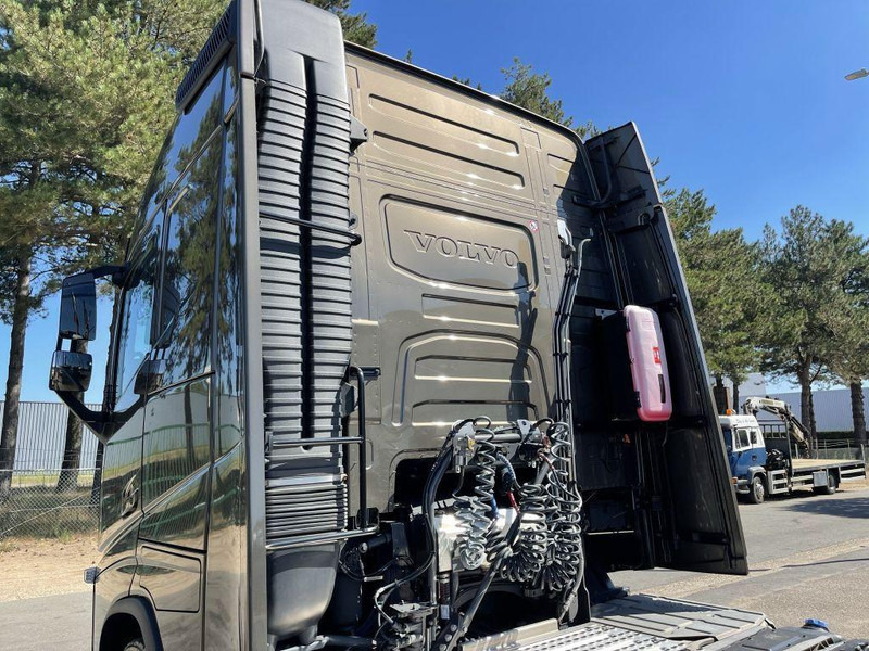 Volvo FH 460 ADR ACC + Dynamic Steering - I-park Cool - Lane Keeping Support - collision warning - leather - ... BE Truck - Тягач: фото 3 Volvo FH 460 ADR ACC + Dynamic Steering - I-park Cool - Lane Keeping Support - collision warning - leather - ... BE Truck - Тягач: фото 3