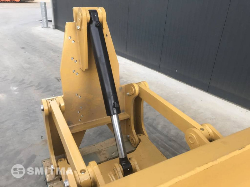 Cat 140GC - Отвал для Строительной техники: фото 4 Cat 140GC - Отвал для Строительной техники: фото 4