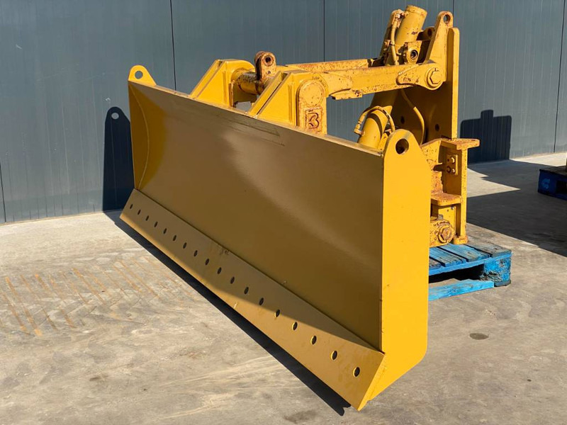 Cat Front Blade + Lift 12H / 120M / 120H / 140G / 140H - Отвал для Строительной техники: фото 2 Cat Front Blade + Lift 12H / 120M / 120H / 140G / 140H - Отвал для Строительной техники: фото 2