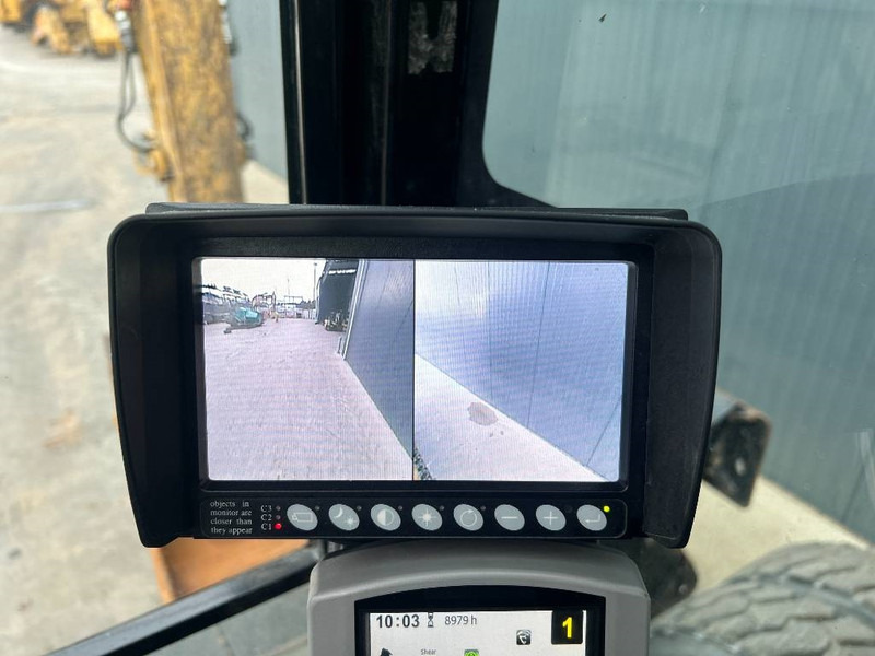 Cat M318F - Колёсный экскаватор: фото 3 Cat M318F - Колёсный экскаватор: фото 3