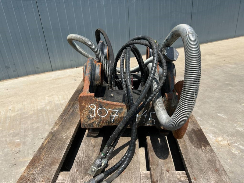 OilQuick OQ65 - M314F / M316F / M318F - Сцепное устройство для Строительной техники: фото 2 OilQuick OQ65 - M314F / M316F / M318F - Сцепное устройство для Строительной техники: фото 2