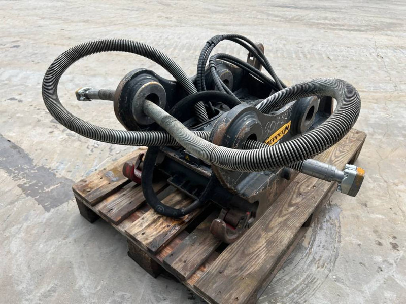 OilQuick OQ70/55 - 320E / 325F - Сцепное устройство для Строительной техники: фото 5 OilQuick OQ70/55 - 320E / 325F - Сцепное устройство для Строительной техники: фото 5
