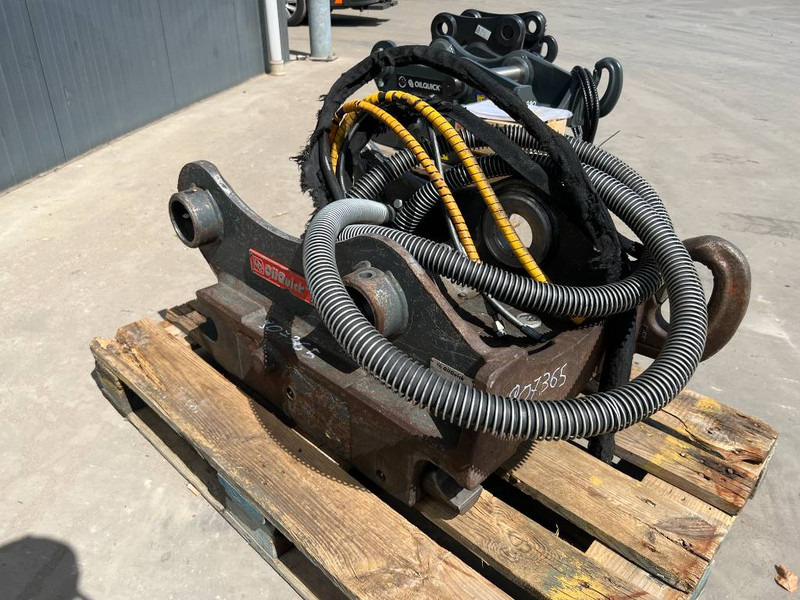 OilQuick OQ70/55 - EC210 / EC220 - Сцепное устройство для Строительной техники: фото 3 OilQuick OQ70/55 - EC210 / EC220 - Сцепное устройство для Строительной техники: фото 3