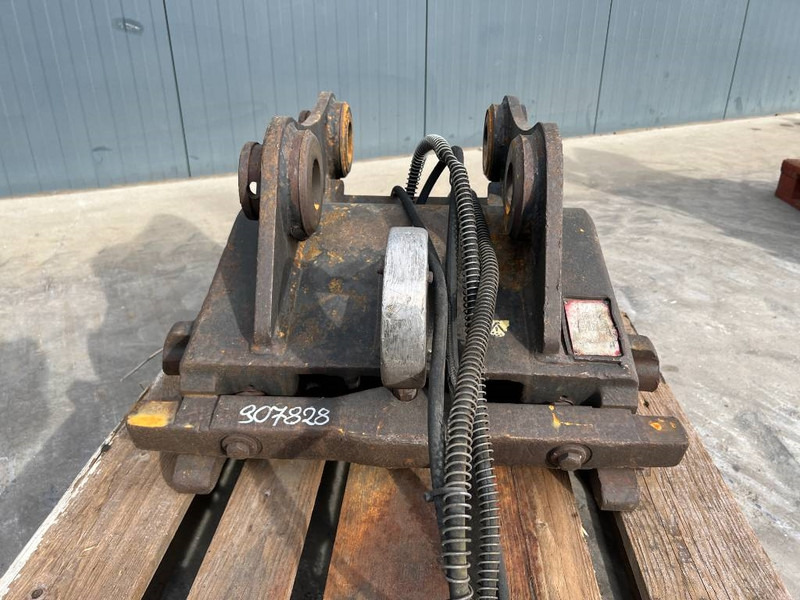 Verachtert CW30 / CW40 - ZX140 - Сцепное устройство для Строительной техники: фото 2 Verachtert CW30 / CW40 - ZX140 - Сцепное устройство для Строительной техники: фото 2