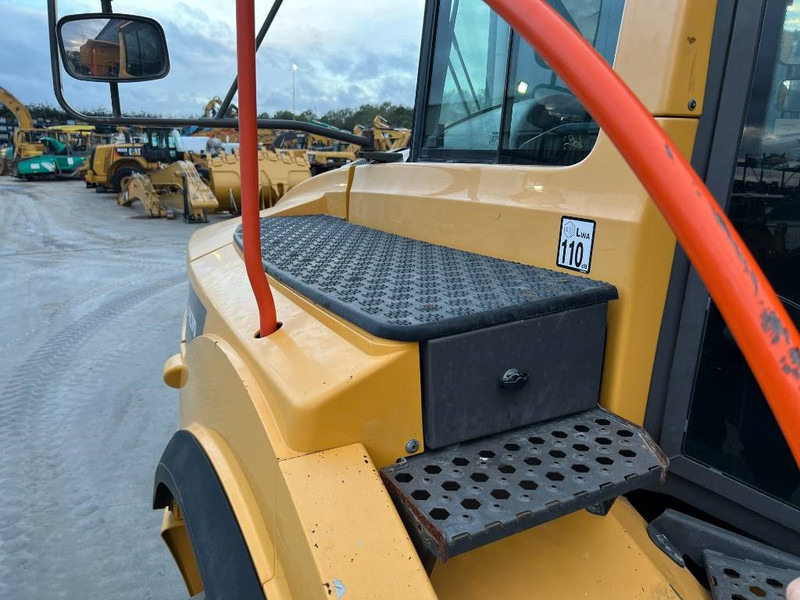 Сочленённый самосвал Volvo A35G: фото 17 Сочленённый самосвал Volvo A35G: фото 17